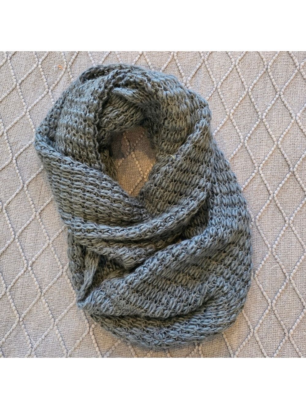 💥4 for $25💥 Gray Knit Infinity Scarf